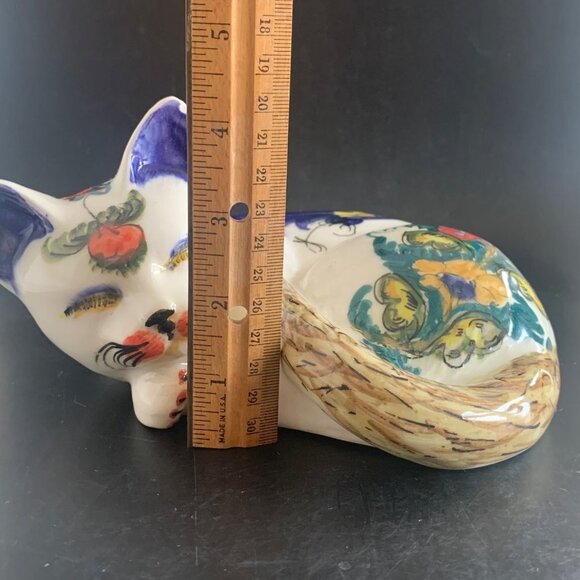 Sleeping Cat Porcelain Hand Painted Colorful Florals and Bird Signed 2004 - Picture 8 of 11